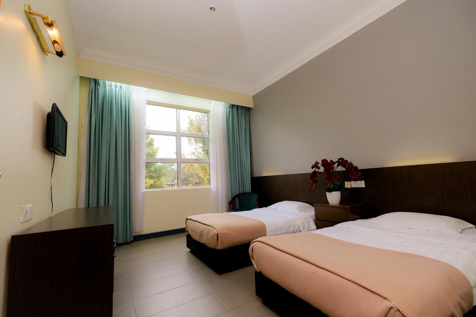 ALH Continental Resort Karak Exterior foto